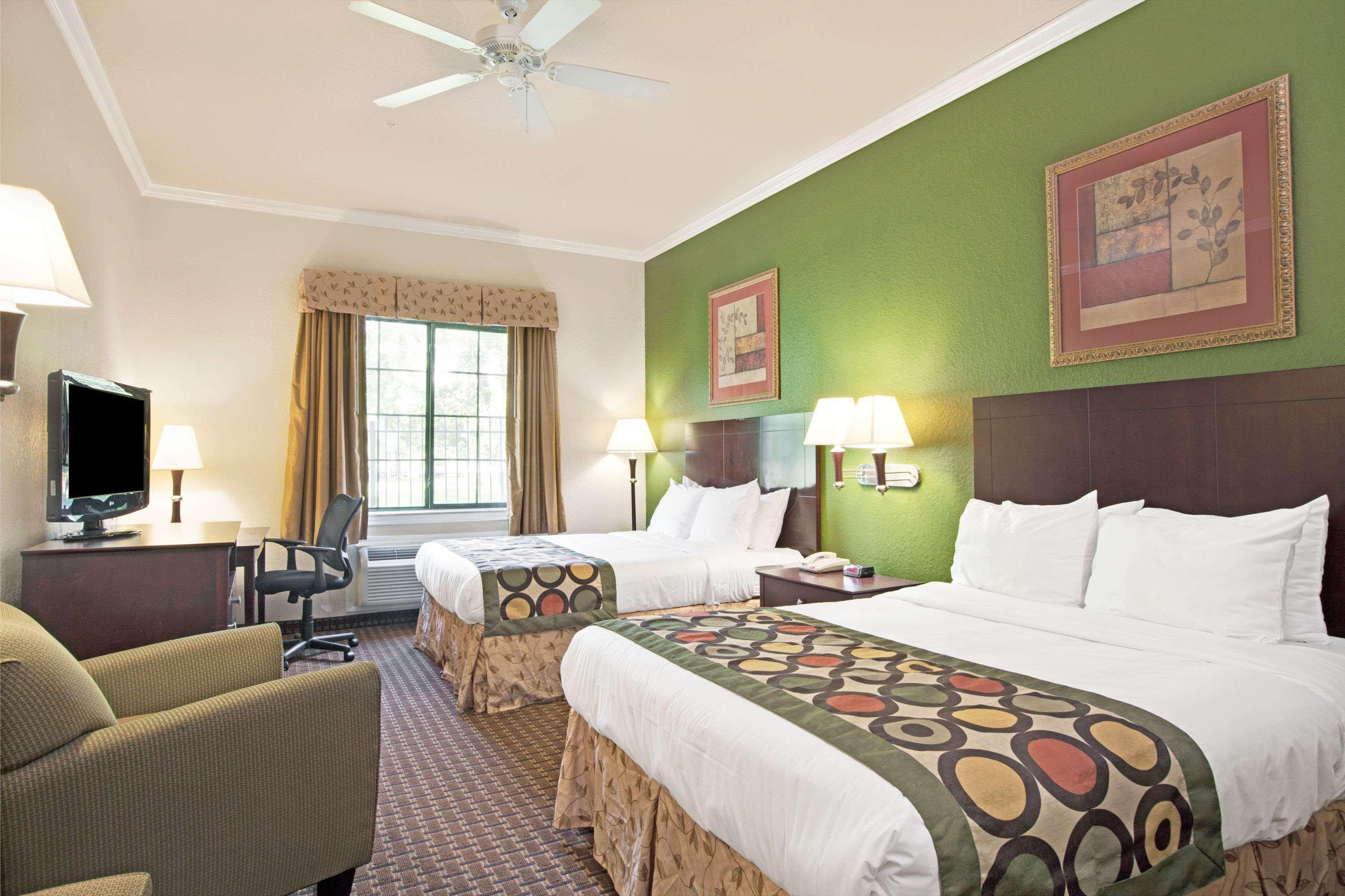 Super 8 By Wyndham Iah West/Greenspoint Aldine Luaran gambar
