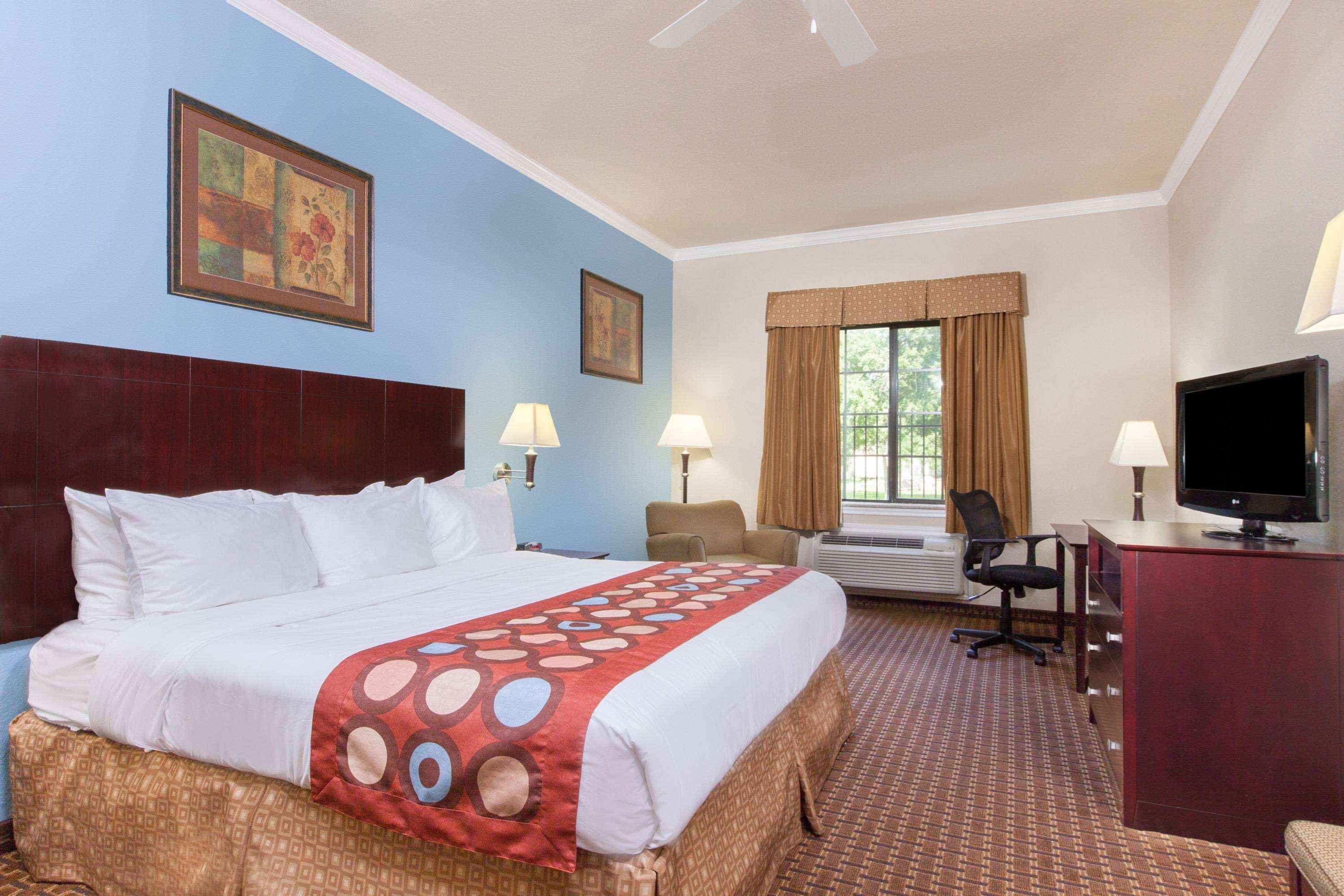 Super 8 By Wyndham Iah West/Greenspoint Aldine Luaran gambar